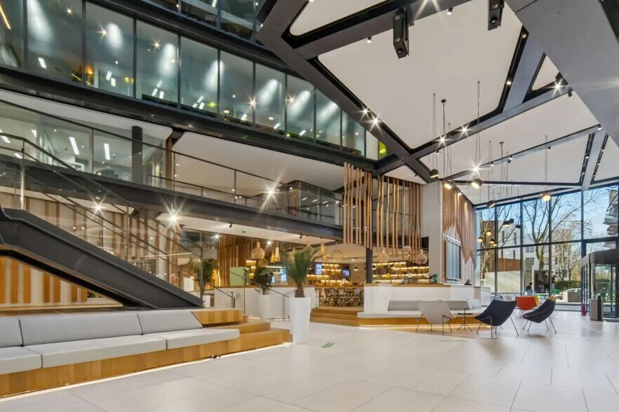 34-40 Rue Guynemer, Issy-les-Moulineaux à louer - Photo de l’immeuble – Image 2 sur 17