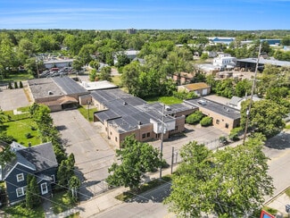 Plus de détails pour 1206 E Crosstown Pky, Kalamazoo, MI - Industriel/Logistique à vendre