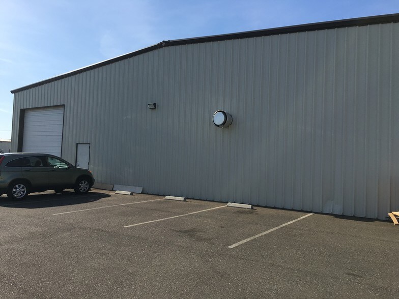 7509 Reese Rd, Sacramento, CA à louer - Photo de l’immeuble – Image 3 sur 13