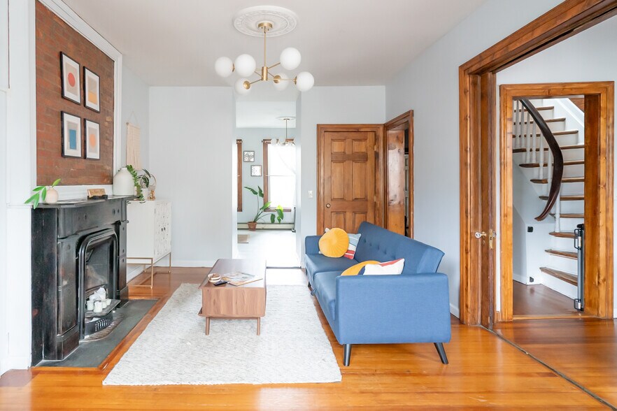 175 Liberty St, Newburgh, NY à vendre - Photo de l’immeuble – Image 3 sur 50