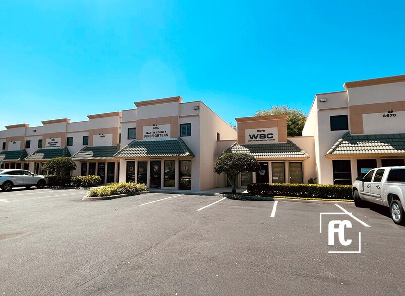 2662-2698 SE Willoughby Blvd, Stuart, FL à vendre - Photo de l’immeuble – Image 1 sur 5