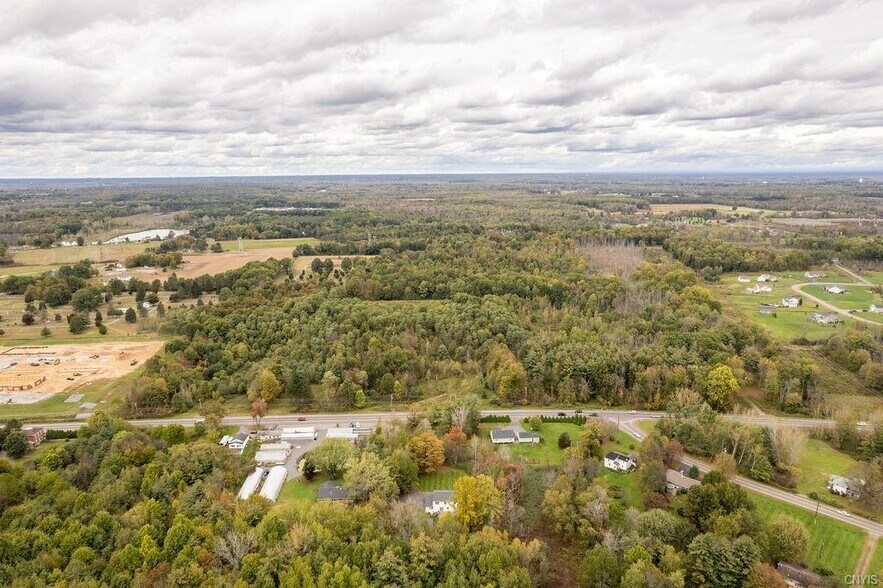 4647 NY-31, Clay, NY à vendre - Photo de l’immeuble – Image 2 sur 10