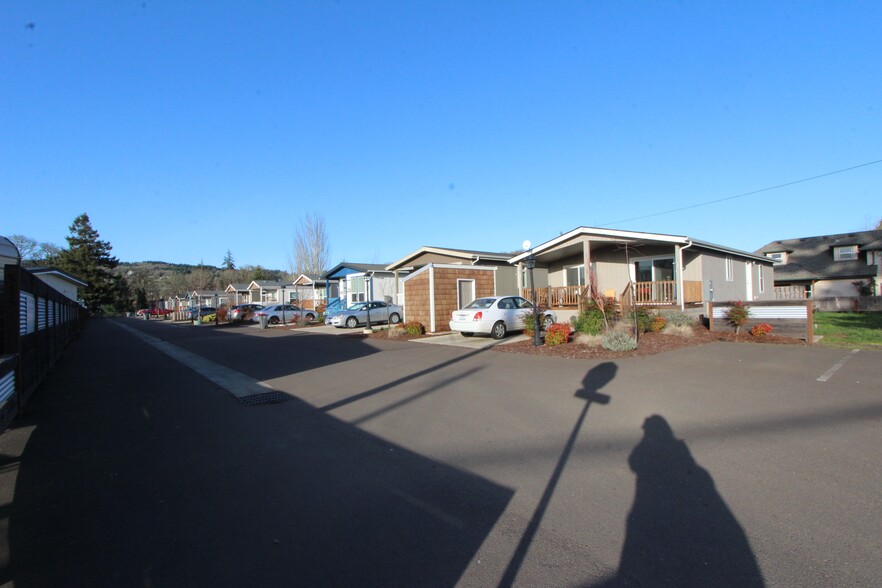 515 SE Sheridan Rd, Sheridan, OR à vendre - Photo de l’immeuble – Image 3 sur 10