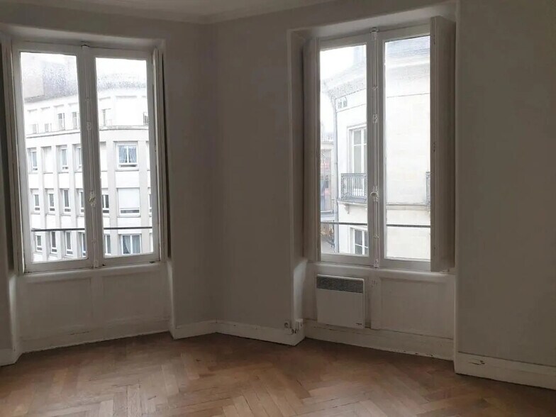 Bureau dans Nantes à louer - Photo de l’immeuble – Image 1 sur 6