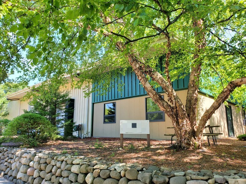 520 Mill St, Montello, WI à vendre - Photo de l’immeuble – Image 3 sur 23