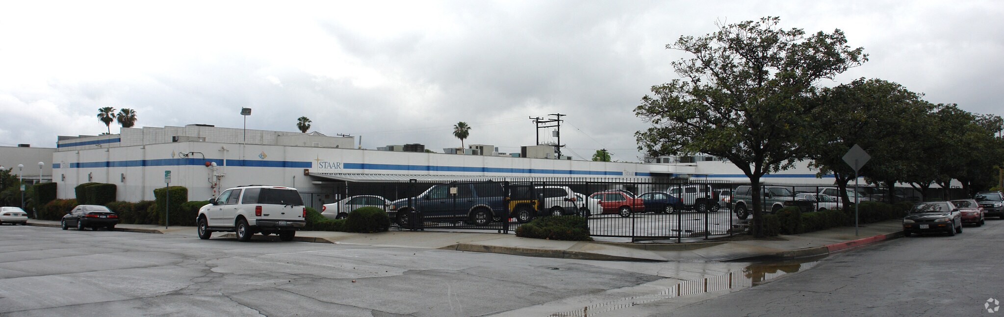 1911 S Walker Ave, Monrovia, CA à vendre Photo de l’immeuble– Image 1 sur 4