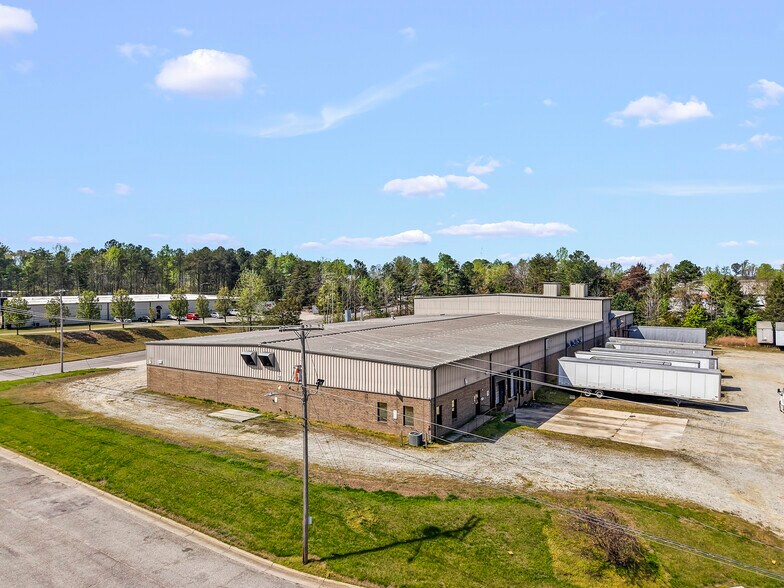 1908 Nuggett Rd, High Point, NC à louer - Photo de l’immeuble – Image 3 sur 18