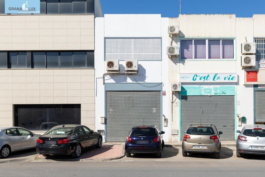 Local commercial dans Peligros à vendre - Photo de l’immeuble – Image 1 sur 28