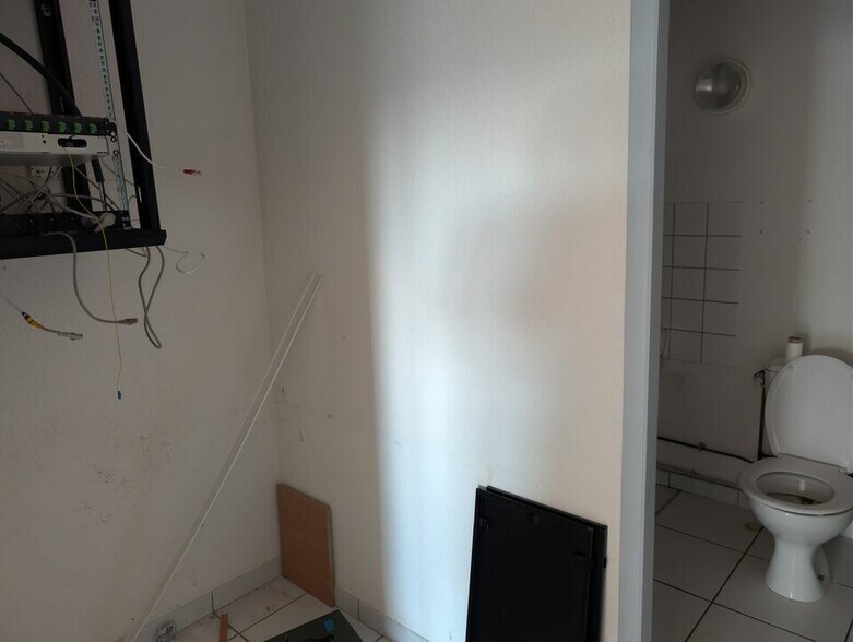 Bureau dans Valence à louer - Photo intérieure – Image 2 sur 6