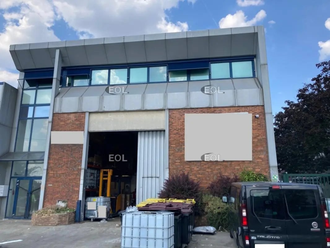 Local d'activités dans Boissy-Saint-Léger à vendre Photo de l’immeuble– Image 1 sur 15