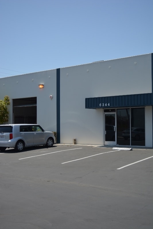 6342-6348 Industry Way, Westminster, CA à louer Photo intérieure– Image 1 sur 10
