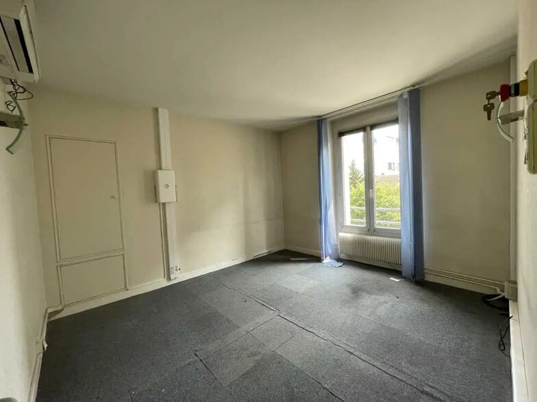 Bureau dans Les Lilas à vendre - Photo de l’immeuble – Image 2 sur 4