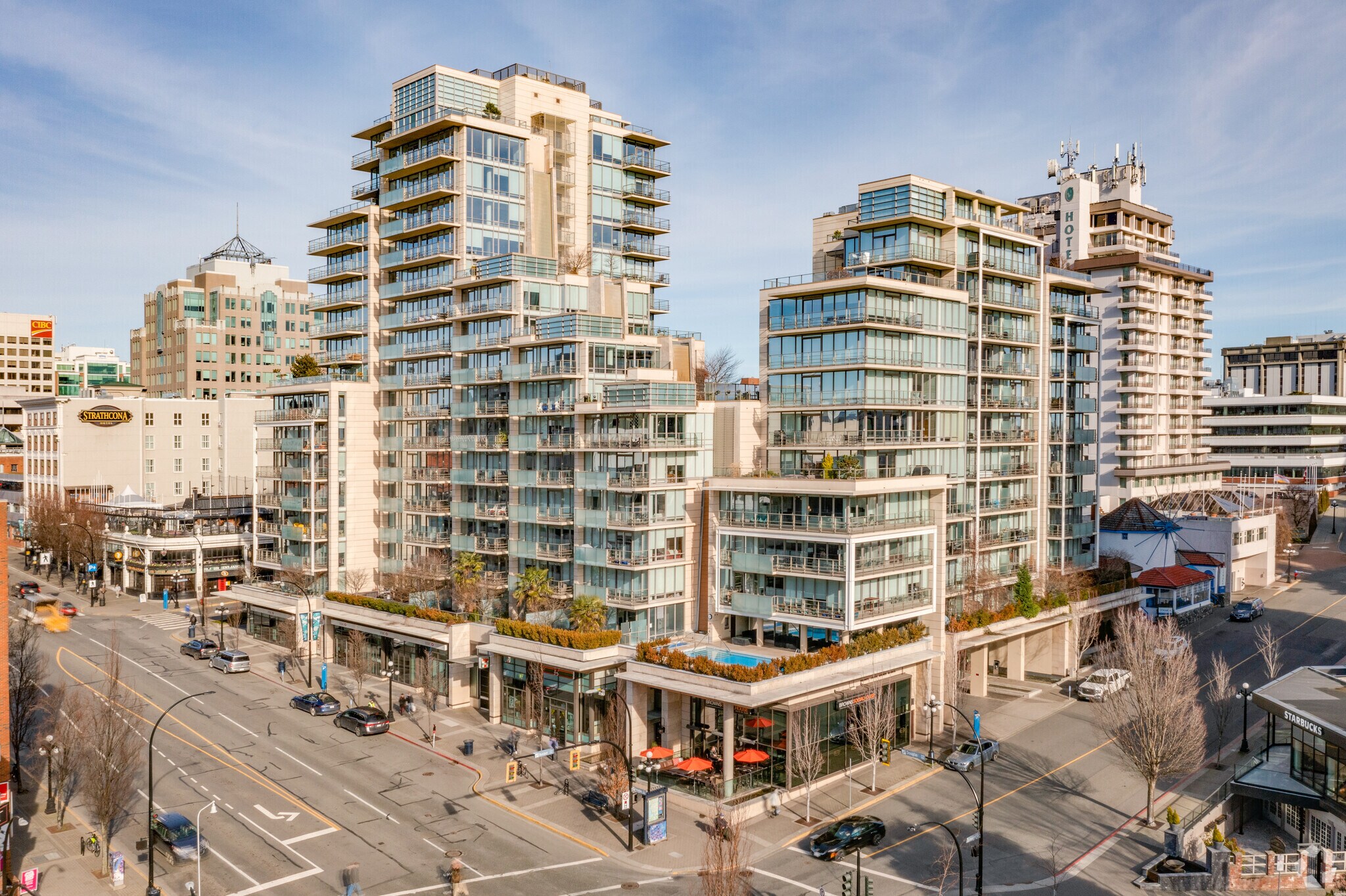 707 Courtney St, Victoria, BC à louer Photo principale– Image 1 sur 8