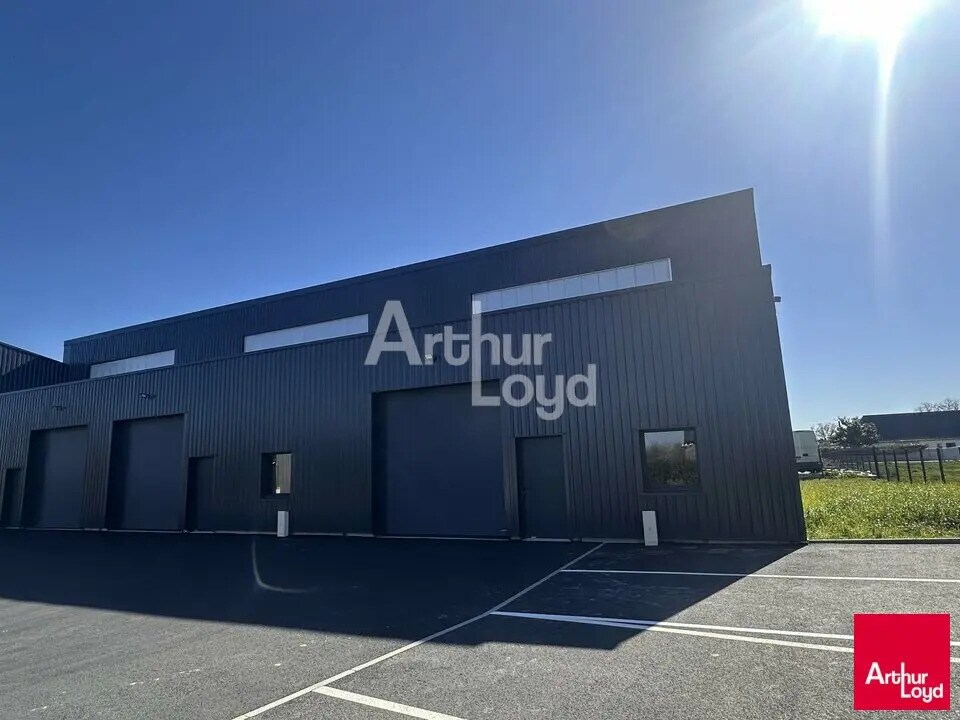 Local d’activités dans La Bouëxière à louer Photo de l’immeuble– Image 1 sur 5