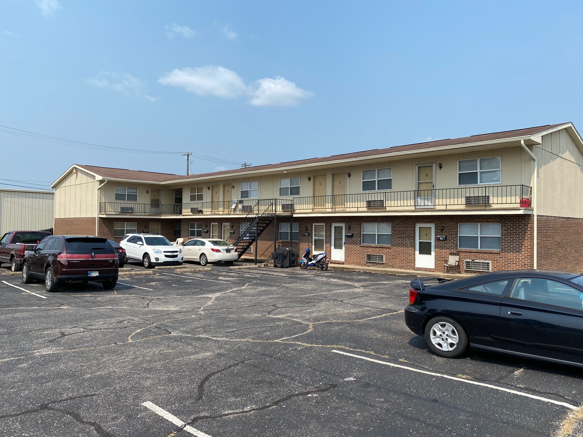 500-516 Richardt Ave, Evansville, IN à vendre Photo de l’immeuble– Image 1 sur 4