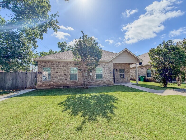 1101 Cates St, Bridgeport, TX à vendre - Photo de l’immeuble – Image 2 sur 15