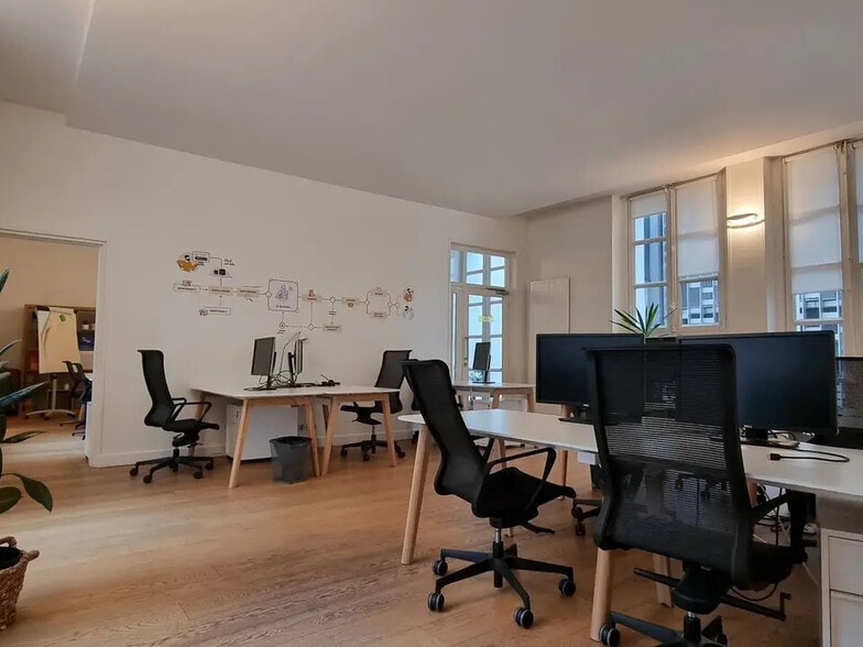 Bureau dans Paris à louer - Photo de l’immeuble – Image 2 sur 7