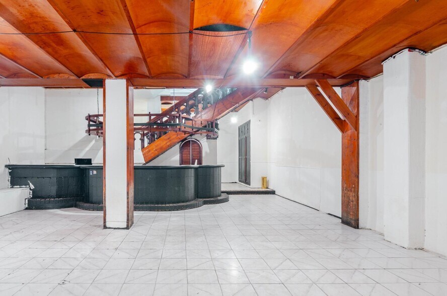 Calle Muñoz Degraín, 3, Oviedo, Asturias à vendre - Photo de l’immeuble – Image 3 sur 56