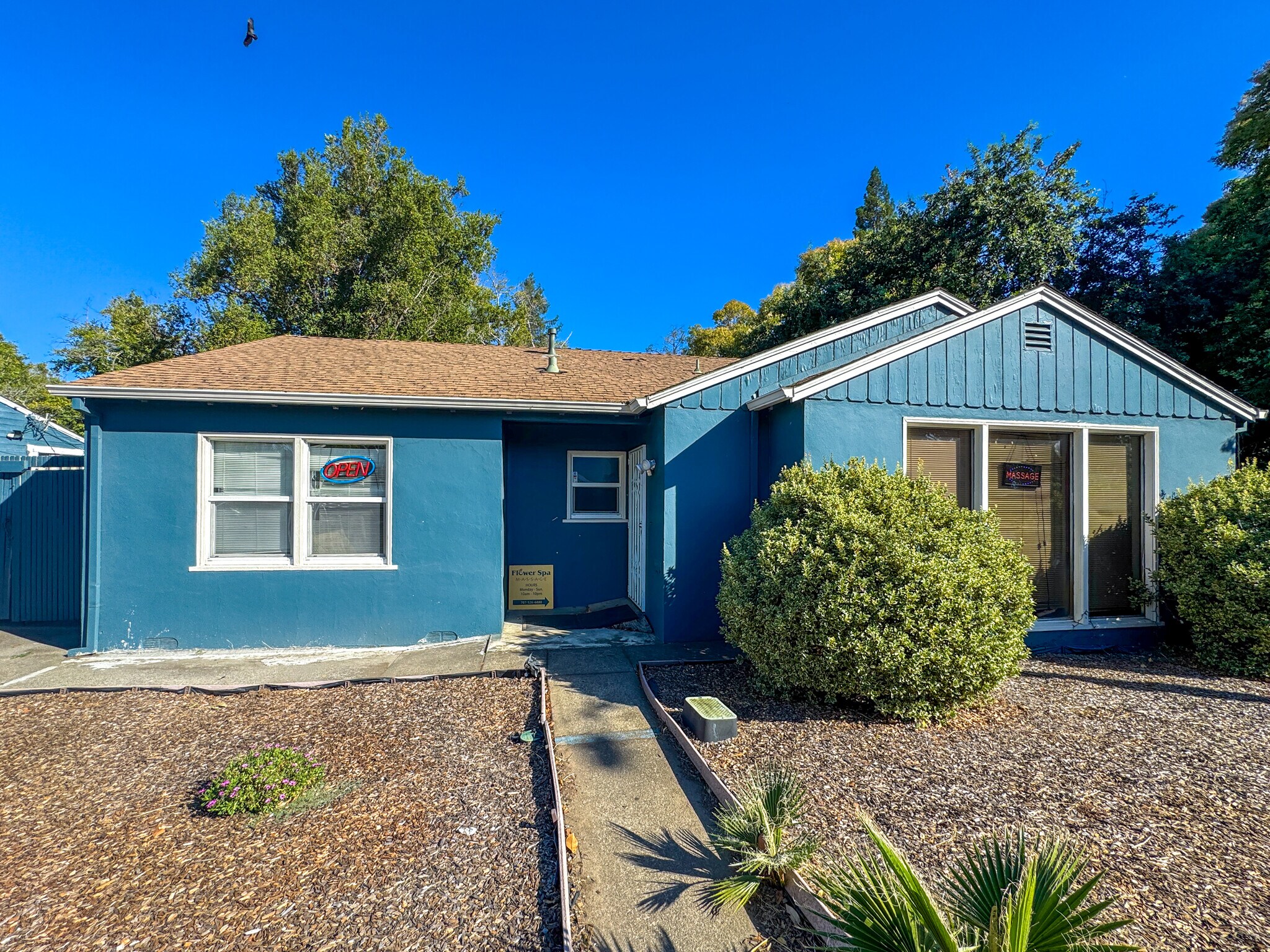 1818-1852 4th St portefeuille de 2 biens à vendre sur LoopNet.fr Photo de l’immeuble– Image 1 sur 40