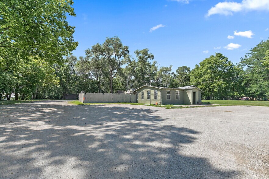 12474 Route 34, Plano, IL à vendre - Photo de l’immeuble – Image 3 sur 26