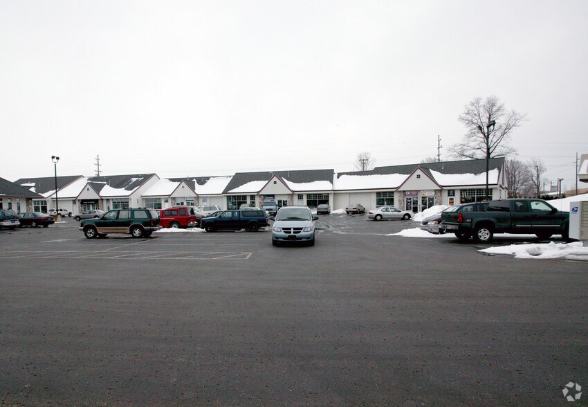 32-50 E Lakewood Blvd, Holland, MI à vendre - Photo de l’immeuble – Image 2 sur 10