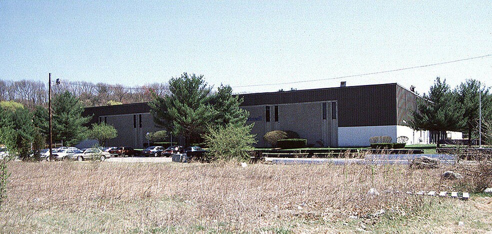 120-122 Shawmut Rd, Canton, MA à louer - Photo de l’immeuble – Image 1 sur 3