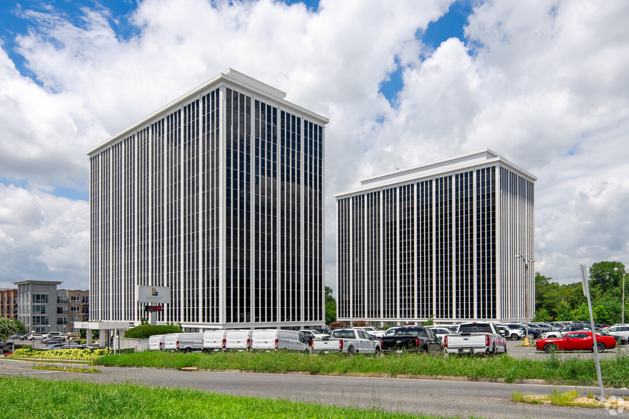 6400 Arlington Blvd, Falls Church, VA à louer Photo principale– Image 1 sur 39