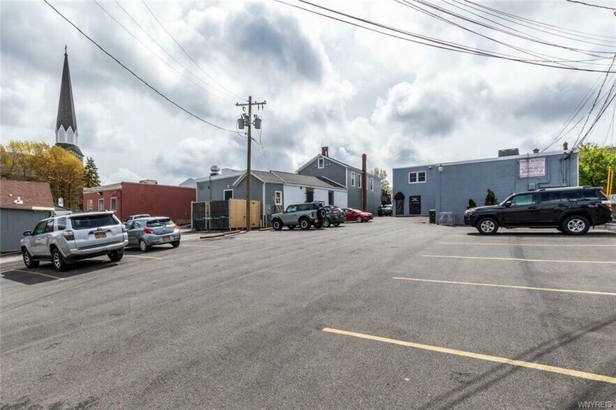 5436 Main St, Williamsville, NY à vendre - Photo de l’immeuble – Image 2 sur 3