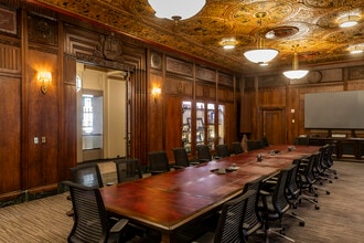 909 Walnut St, Kansas City, MO à louer Photo intérieure– Image 2 sur 5