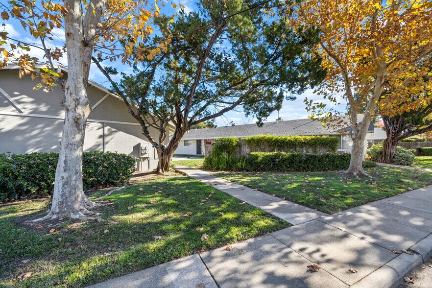 429-443 Robinson Avenue, Yuba City, CA à vendre - Photo principale – Image 1 sur 9