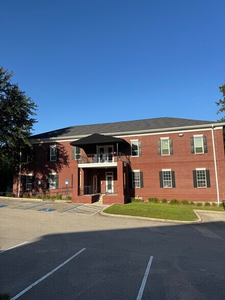 1425 Piedmont Dr E, Tallahassee, FL à vendre - Photo de l’immeuble – Image 1 sur 15
