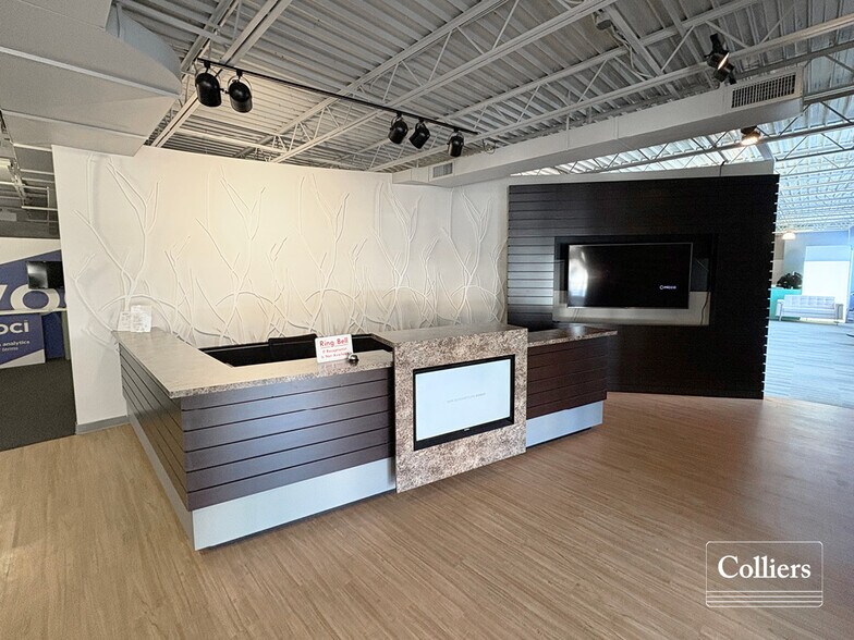 1241 Ambassador Blvd, Saint Louis, MO à louer - Photo intérieure – Image 2 sur 5