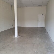 10835 Saint Charles Rock Rd, Saint Ann, MO à louer Photo intérieure– Image 2 sur 10