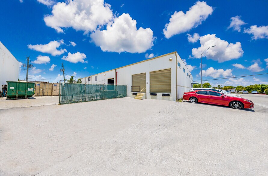 1000 E 30th St, Miami, FL à vendre - Photo de l’immeuble – Image 3 sur 66