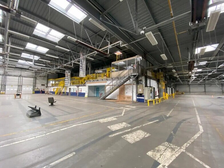 Local d’activités dans Roubaix à louer - Photo intérieure – Image 3 sur 11