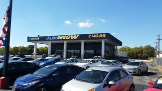 Plus de détails pour 612 N Collins St, Arlington, TX - Local d'activités à louer