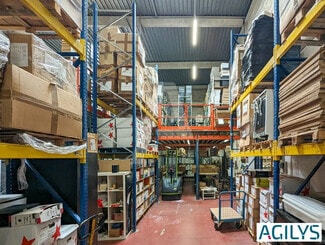 Plus de détails pour Industriel/Logistique à louer