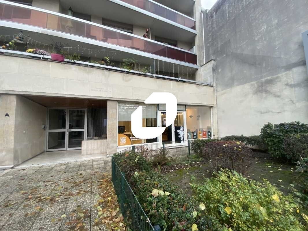 Bureau dans Vincennes à louer Photo de l’immeuble– Image 1 sur 6