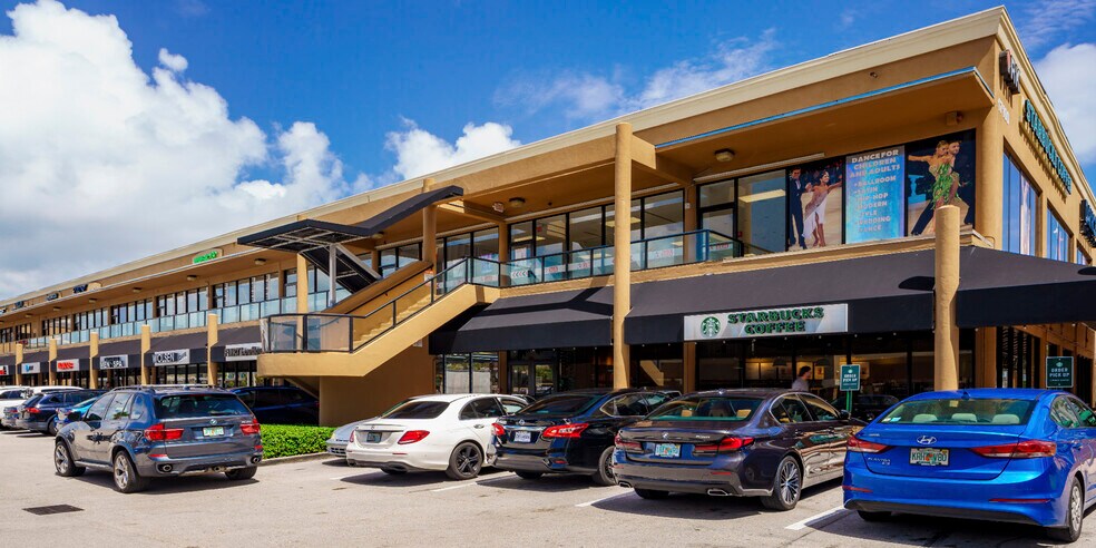 17000-17098 Collins Ave, Sunny Isles Beach, FL à louer - Photo de l’immeuble – Image 2 sur 6