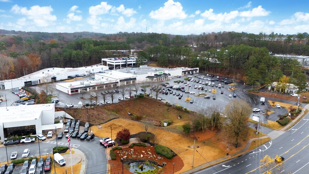7507 NE Roswell Rd, Atlanta, GA à louer - Photo de l’immeuble – Image 3 sur 22