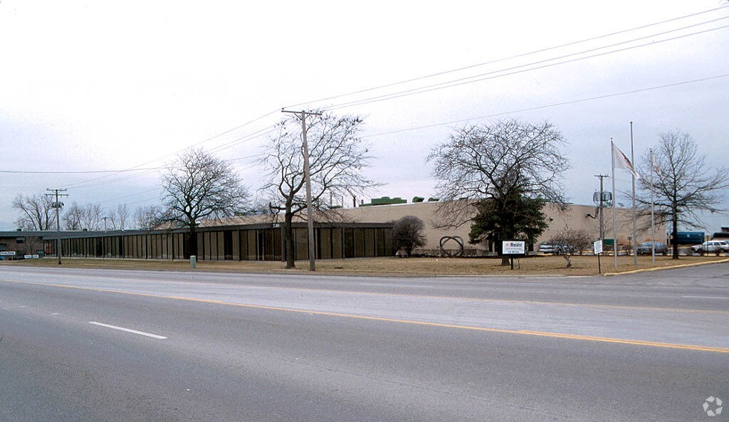 2700 York Rd, Elk Grove Village, IL à louer Photo principale– Image 1 sur 3