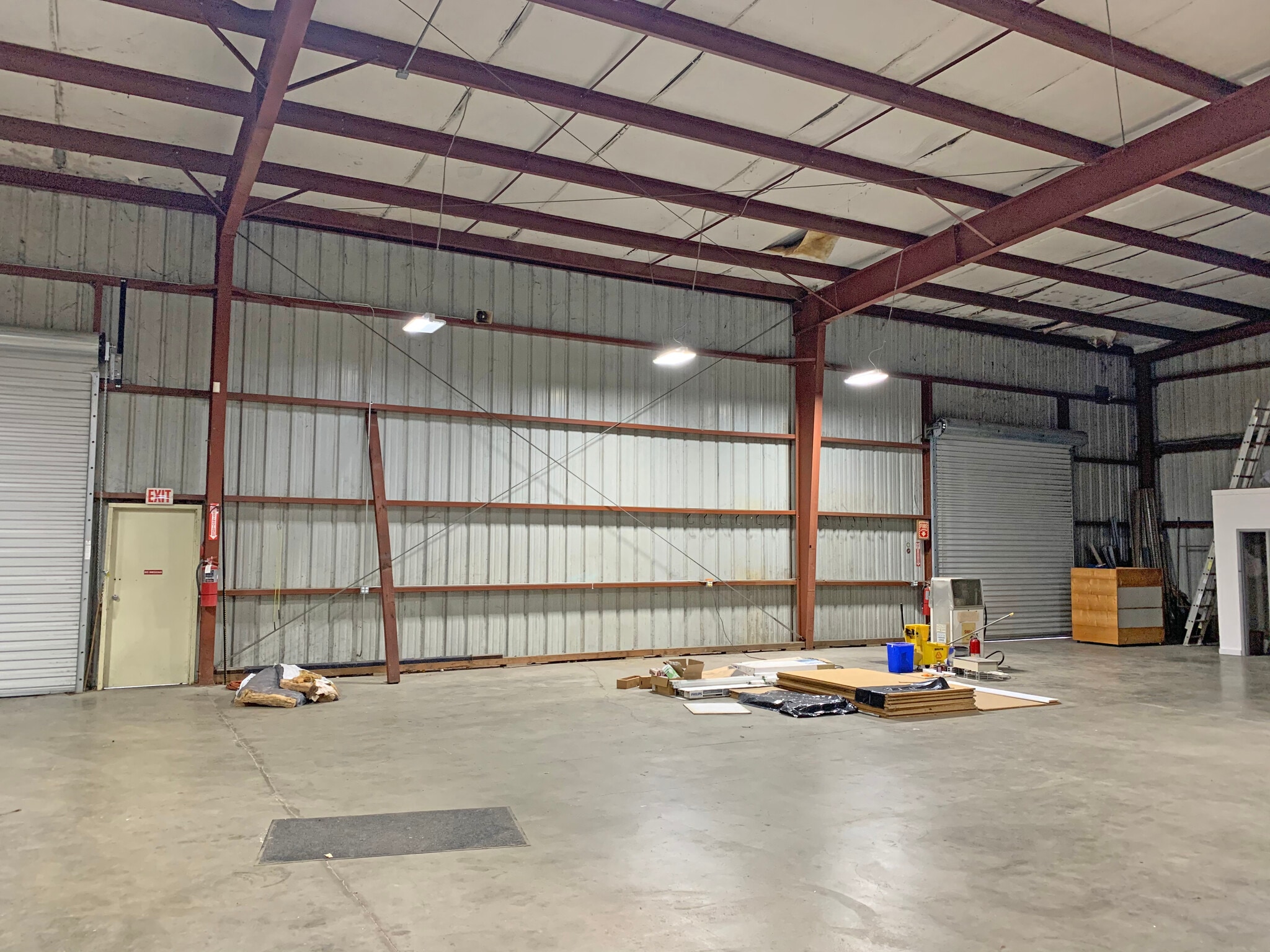 77 W 3rd St, Santa Rosa, CA à louer Photo intérieure– Image 1 sur 3