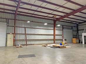 77 W 3rd St, Santa Rosa, CA à louer Photo intérieure– Image 1 sur 3