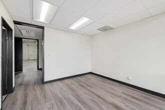 22722 Lambert St, Lake Forest, CA à louer Photo intérieure– Image 2 sur 25