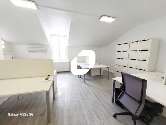 Plus de détails pour Bureau à louer