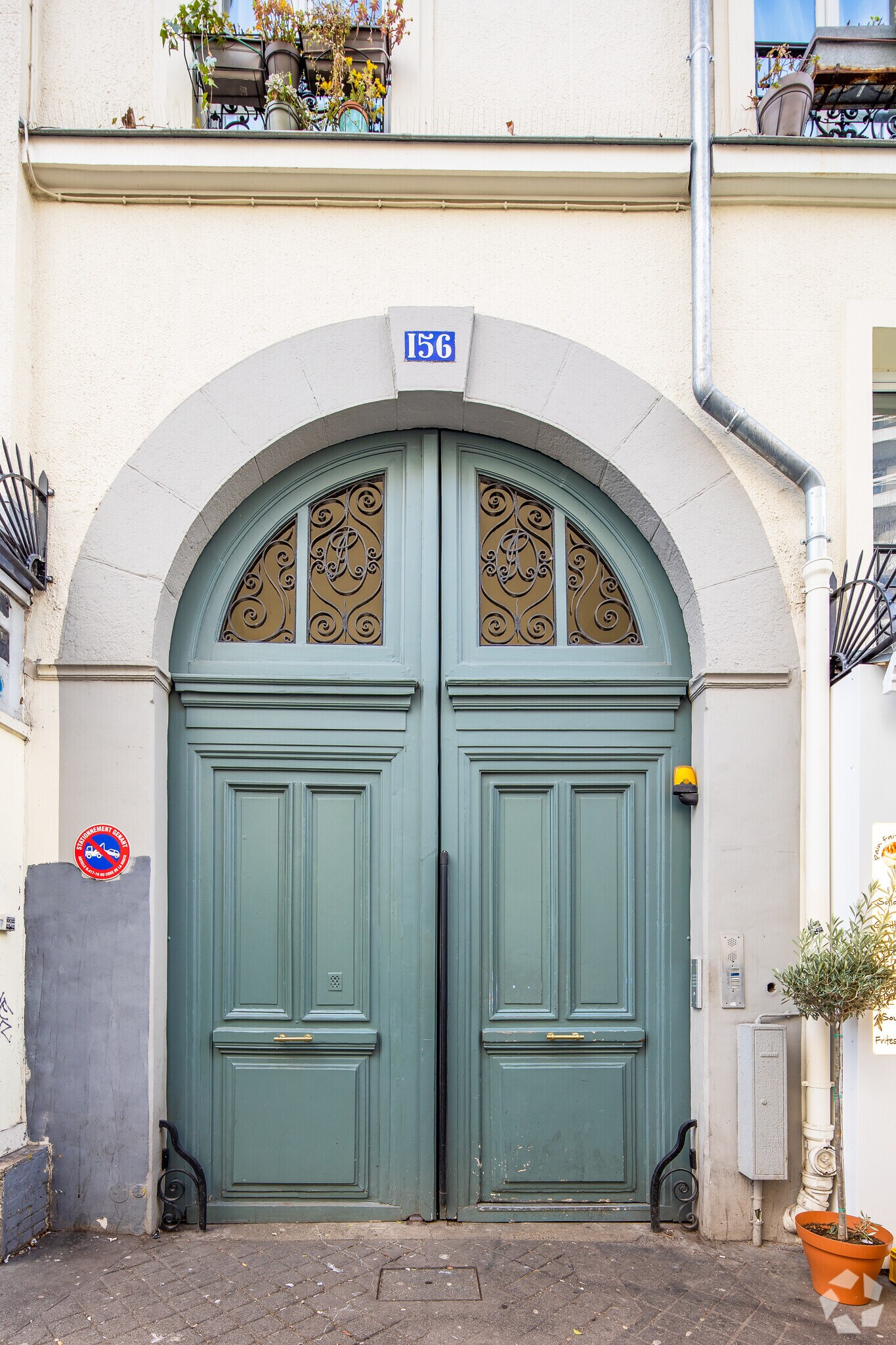 156 Rue Oberkampf, Paris à louer Photo principale– Image 1 sur 3