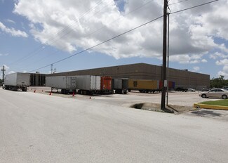Plus de détails pour 11931 Highway 225, La Porte, TX - Industriel/Logistique à louer