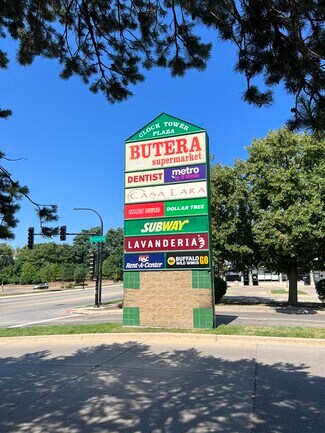 Plus de détails pour 1-55 Clock Tower Plz, Elgin, IL - Local commercial à louer