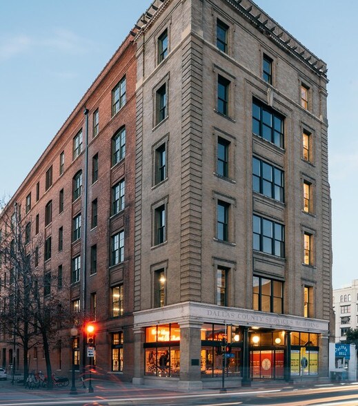 601 Elm St, Dallas, TX à vendre - Photo de l’immeuble – Image 3 sur 25