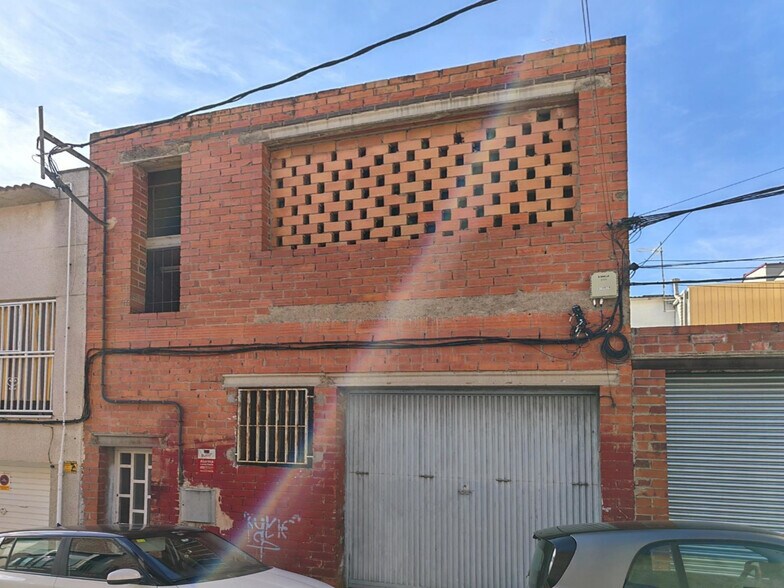 Terrain dans Terrassa, Barcelona à vendre - Photo de l’immeuble – Image 2 sur 12